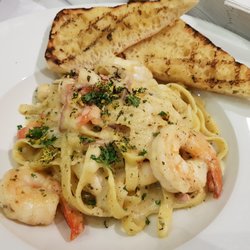 Hops Restaurant & Lounge
