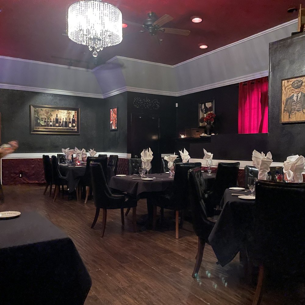 V's Steakhouse - Dining area - Steakhouses Near Me - Mabank, Texas V's Steakhouse - Dining area - Steakhouses Near Me - Mabank, Texas