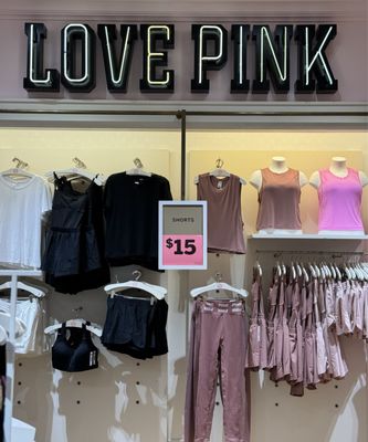 Victoria's Secret Outlet in Chicago