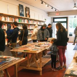 Ridgecrest Books - Opening day crowd