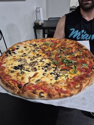 Big Apple Pizza by null