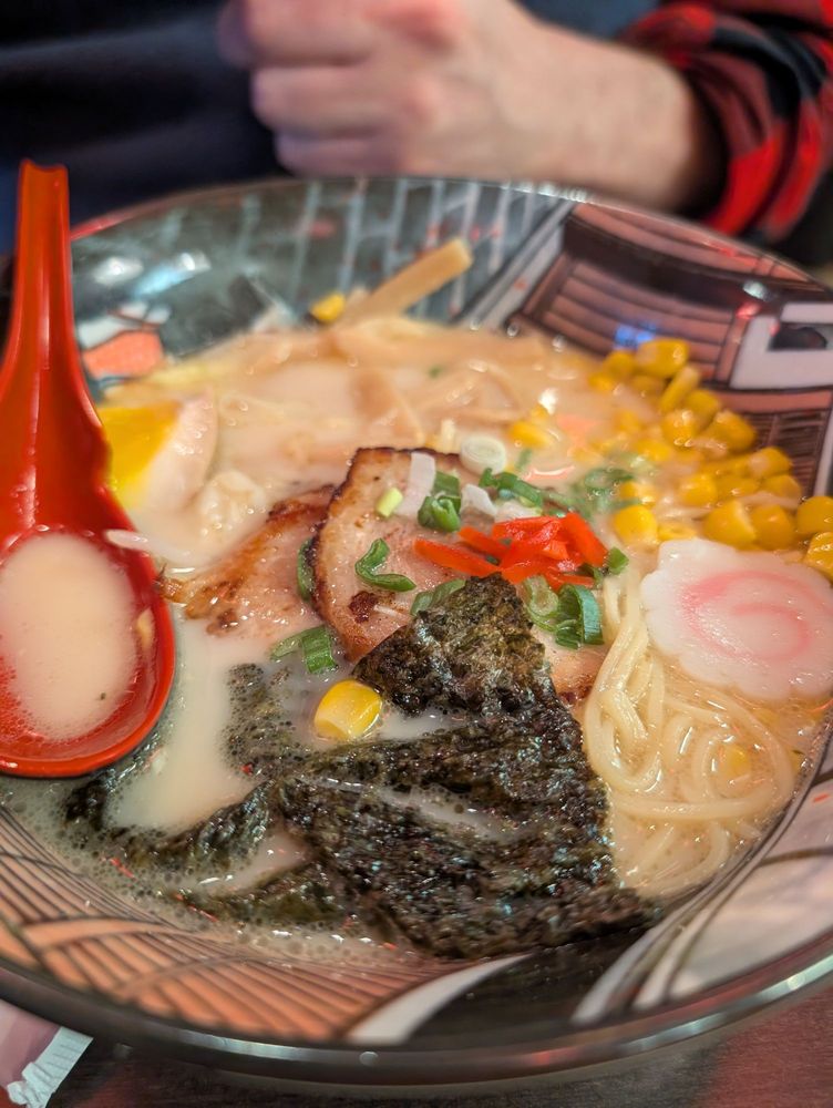 Asahi Ramen Logo