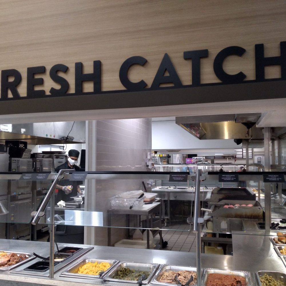 Golden Corral Buffet & Grill - Delicious, lightly breaded, fried fish.... also, baked fish. - American Near Me - Elyria, Ohio