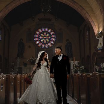 Manuel Reyes Photography - Wedding pictures at church - Event Photography Near Me Manuel Reyes Photography - Wedding pictures at church - Event Photography Near Me