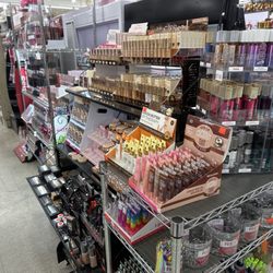 Supreme Beauty Supply