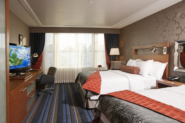 Six South St Hotel by null