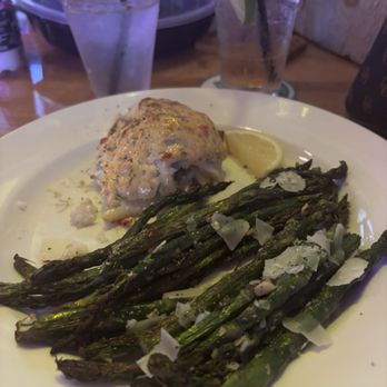 Summer House - Stuffed flounder and asparagus - American Near Me - Rehoboth Beach, Delaware