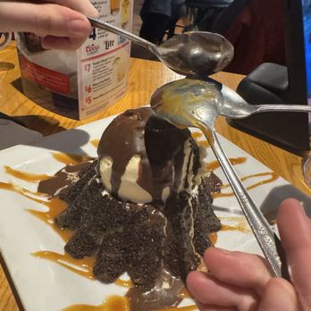 Chili's - Molten Chocolate Cake - American Near Me - Kenosha, Wisconsin Chili's - Molten Chocolate Cake - American Near Me - Kenosha, Wisconsin