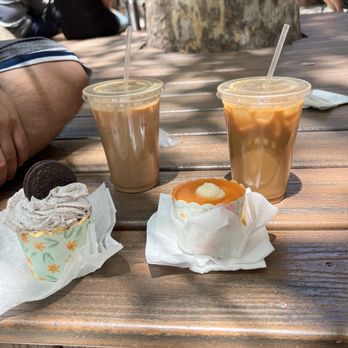 Cake Couture Coffee & Dessert - Iced Lattes, Oreo Cupcake, Mango Passionfruit Cheesecake - Desserts Near Me - Sedona, Arizona Cake Couture Coffee & Dessert - Iced Lattes, Oreo Cupcake, Mango Passionfruit Cheesecake - Desserts Near Me - Sedona, Arizona