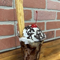 La Bonita Paleteria - Churro Sundae