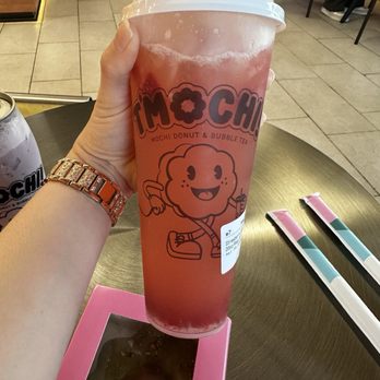 T'mochi - 20 oz. Strawberry Lemonade - Donuts Near Me - Virginia Beach, Virginia