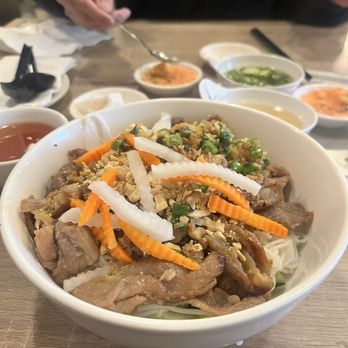 Hue Restaurant - Bun Thit Nuong - Vietnamese Near Me - San Jose, California Hue Restaurant - Bun Thit Nuong - Vietnamese Near Me - San Jose, California