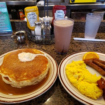 Golden Nugget - American Near Me - Chicago, Illinois