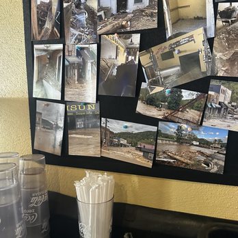 Vinyl Pies - These pictures I took are what it looked like like after the hurricane hit them - Pizza Near Me - Hot Springs, North Carolina