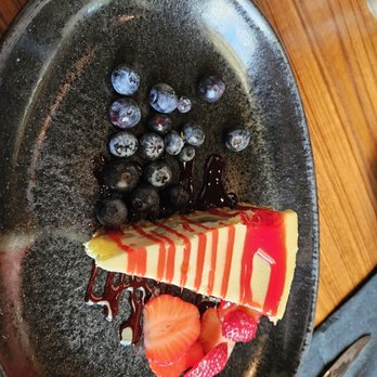 Castillo Craft Bar + Kitchen - Cheese cake - Diners Near Me - St. Augustine, Florida