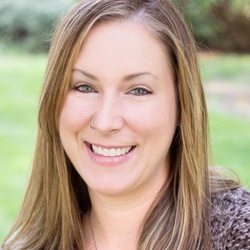 Doula Kim Hunter, IBCLC 