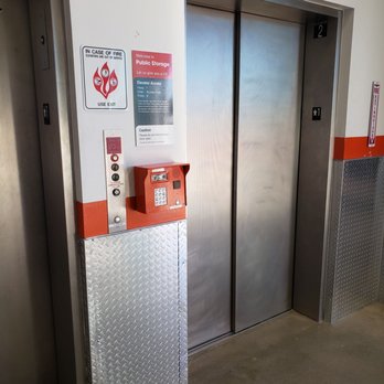 Public Storage - Getting to your floor requires a code. Great for security, but would be better if we could also have a badge to scan in. - Self Storage Near Me - Venice, Florida