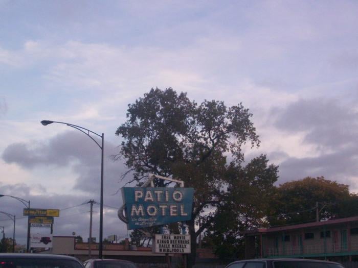 PATIO MOTEL Updated October 2024 6250 N Lincoln Ave, Chicago