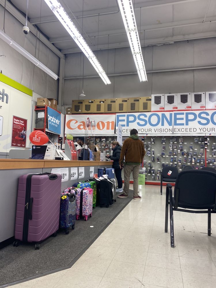 STAPLES Updated September 2024 21 Photos & 20 Reviews 1400