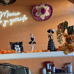 Guadalajara Restaurant - Dia De Los Muertos Decorations..!!