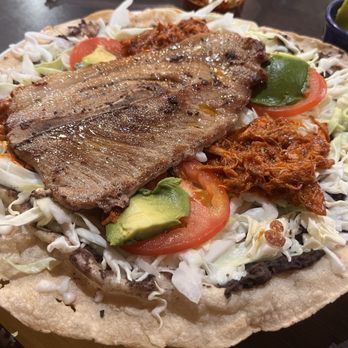 Rincon Oaxaqueno - Tlayudas de tinga con bistec - Mexican Near Me - Laredo, Texas Rincon Oaxaqueno - Tlayudas de tinga con bistec - Mexican Near Me - Laredo, Texas