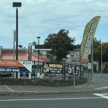 Herbivores - Says open 7days a week but when we showed up at 11am, was told its closed with no explanation and walked away. - Coffee & Tea Near Me - Kailua-Kona, Hawaii
