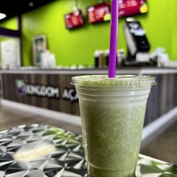 Kingdom Acai - Detox Juice

Kale, pineapple, lemon, ginger & honey