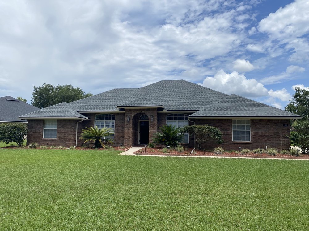 Slide of Pyramid Roofing FLA
