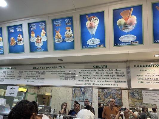 Orxateria i Torrons Sirvent by null