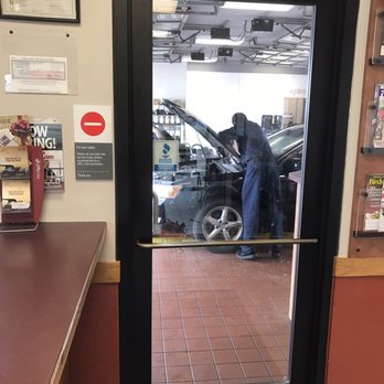 Jiffy Lube - This is John, cleaning my windshield! - Auto Repair Near Me - Hutto, Texas Jiffy Lube - This is John, cleaning my windshield! - Auto Repair Near Me - Hutto, Texas