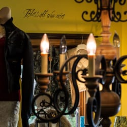 My Chic Boutique Ottumwa - Exquisite yet homey atmosphere :).