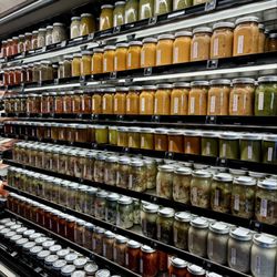 Erewhon Manhattan Beach - Beautiful displays of products