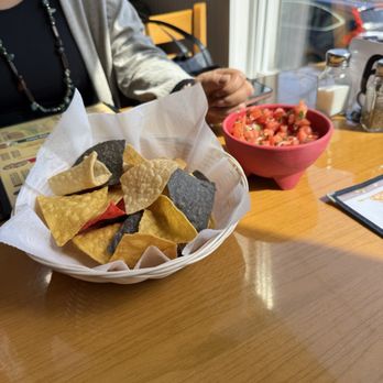 Los Tres Hermanos - Tacos Near Me - Clinton, New Jersey