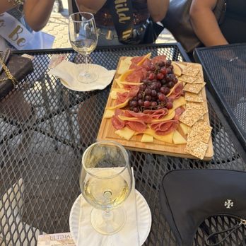 Rockin' Wine Tours - Wine Tours Near Me - Temecula, California