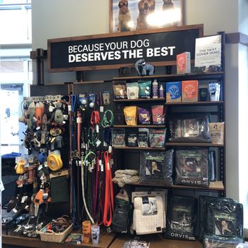 Orvis - Dog Section - Hunting & Fishing Supplies Near Me - Phoenix, Arizona