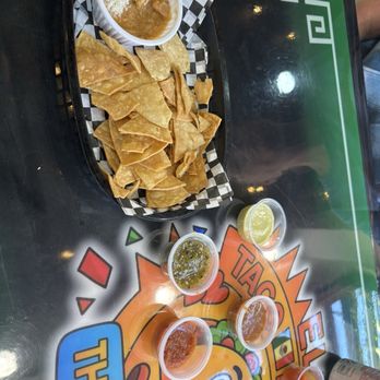 El Taco Magico - Chips with a variety of salsas from their salsa bar. - Tacos Near Me - Suisun City, California