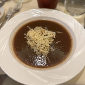 Le Yaca - Onion soup - French Near Me - Williamsburg, Virginia