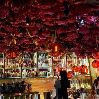 InClan Brutal - Ambience - Tapas Bars Near Me - Madrid, M