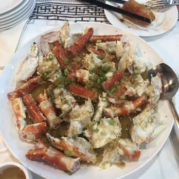 粤皇鼎海鲜会所 - Alaskan king crab - 3 ways of cooking - steamed crab with garlic. - Seafood Near Me - Point, New York 粤皇鼎海鲜会所 - Alaskan king crab - 3 ways of cooking - steamed crab with garlic. - Seafood Near Me - Point, New York