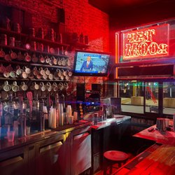 Kings Palace Cafe's Tap Room - The end of the bar