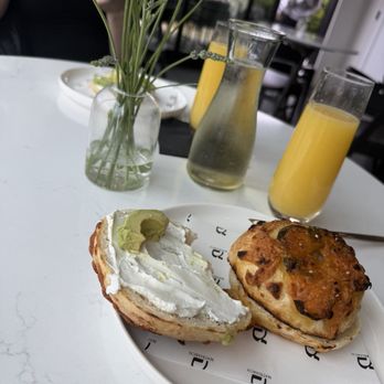 Matriarch Cafe - Local artisan bagels & mimosas - Cafes Near Me - Salida, California