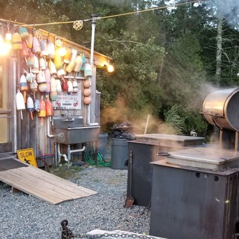 Happy Clam Shack - Lobster Steamers running - Seafood Near Me - Bar Harbor, Maine