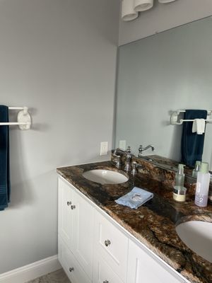 Gomez Professionals Logo