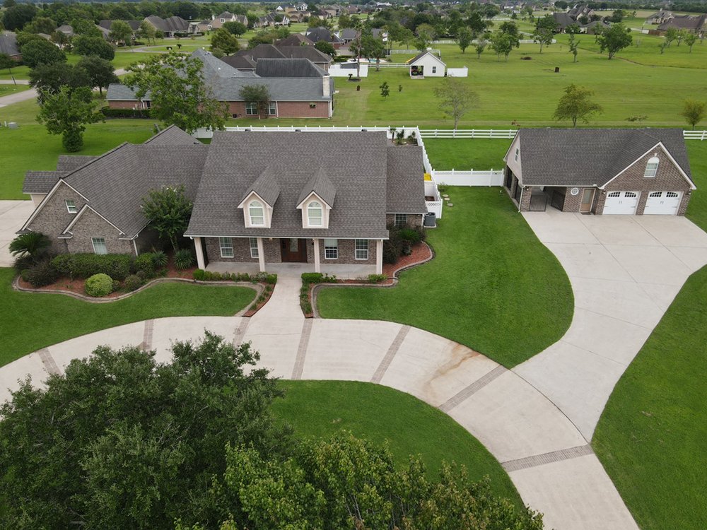 Slide of Lucid Services