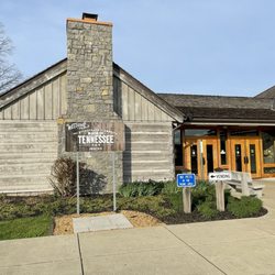Tennessee Welcome Center - The center