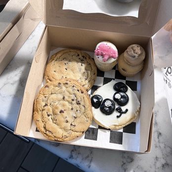 Tsp Baking Company - Chocolate chip cookie, panda sugar cookie, party animal cupcake, cookie dough cupcake - Bakeries Near Me - North Las Vegas, Nevada Tsp Baking Company - Chocolate chip cookie, panda sugar cookie, party animal cupcake, cookie dough cupcake - Bakeries Near Me - North Las Vegas, Nevada