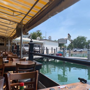 Island Fish - Relaxing view - Seafood Near Me - Marathon, Florida