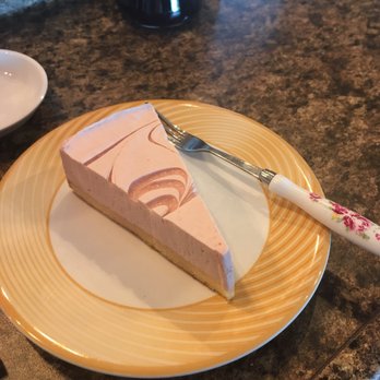 Sushiing Japanese Restaurant - Japanese style strawberry mouse cheesecake - Japanese Near Me - El Paso, Texas Sushiing Japanese Restaurant - Japanese style strawberry mouse cheesecake - Japanese Near Me - El Paso, Texas