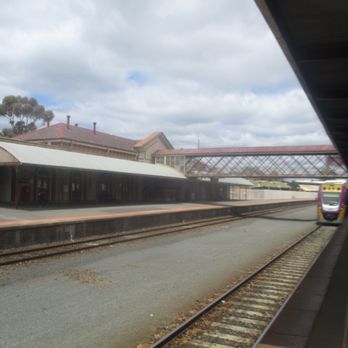 Bendigo Railway Station - Train Stations Near Me - Bendigo, VIC