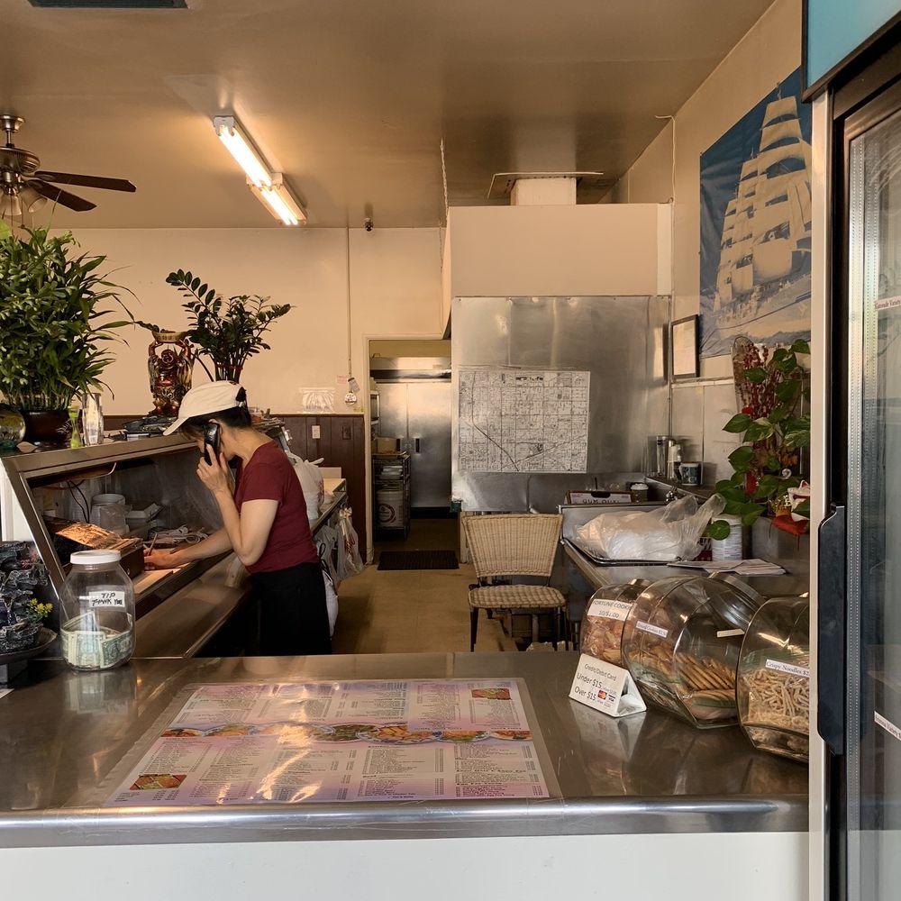 Lucky Bamboo Kitchen - Inside - Chinese Near Me - Lawndale, California Lucky Bamboo Kitchen - Inside - Chinese Near Me - Lawndale, California